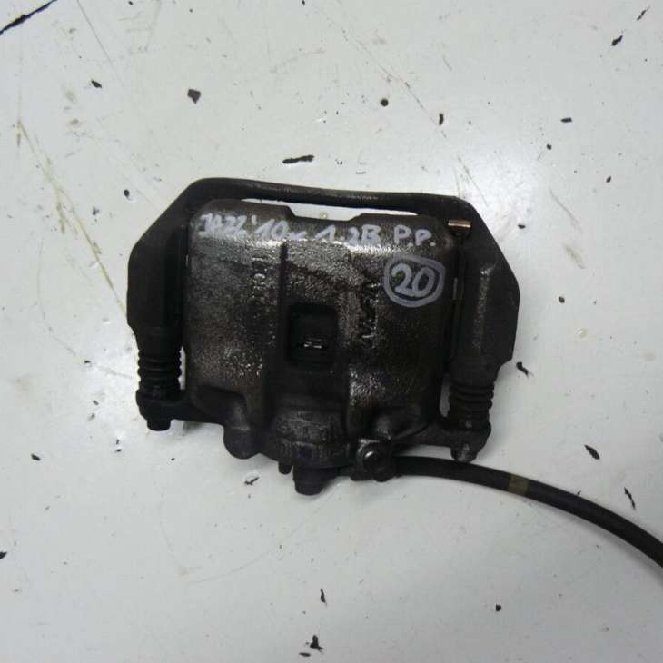 Honda Jazz III 10r Zacisk Hamulcowy Przedni Prawy
