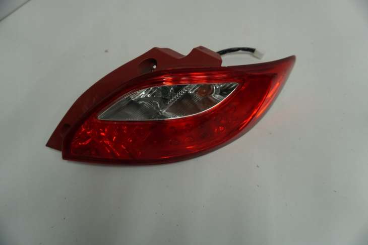 Mazda 2 De Lampa Prawa Tylna Nr.34