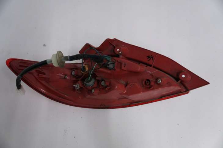 Mazda 2 De Lampa Prawa Tylna Nr.34 - obrazek 2