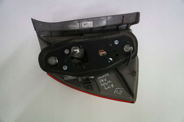 Honda Fr-V 2005-2009r Lampa Tylna Lewa Nr.42 - obrazek 2