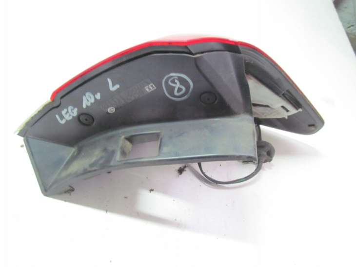 Subaru Legacy V Outback IV 2010r Lampa Tylna Lewa - obrazek 2