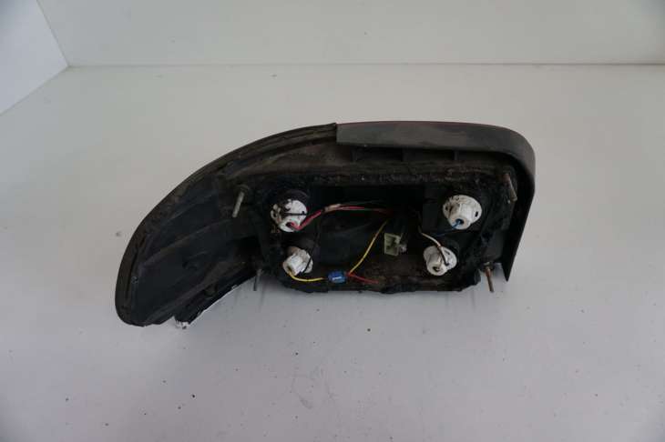Subaru Impreza Kombi Gg Lampa Prawa Tylna - obrazek 2