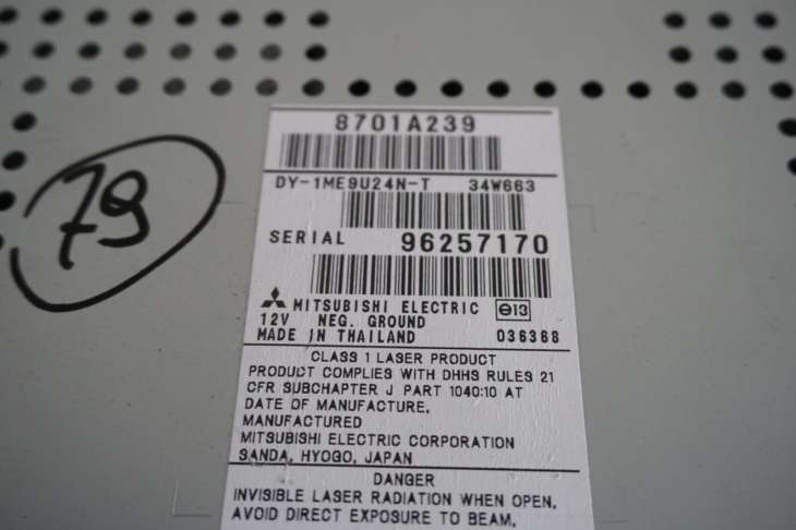 Mitsubishi Coly VI Radioodtwarzacz 8701a239 - obrazek 3
