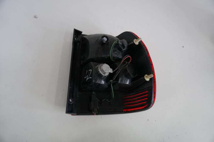 Mitsubishi Pajero Pinin Lampa Lewa Tylna Mr416091 - obrazek 2