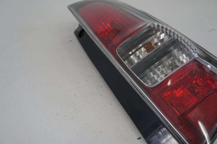 Subaru Justy IV Daihatsu Sirion Lampa Prawa Tylna 220-51763