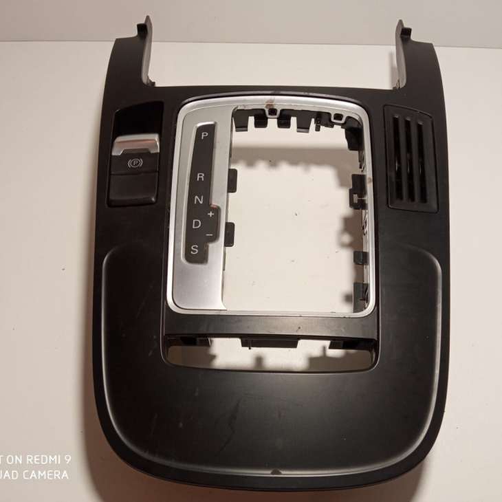 Audi A4 A5 Q5 Panel Tunel Środkowy Automat 8k0864261