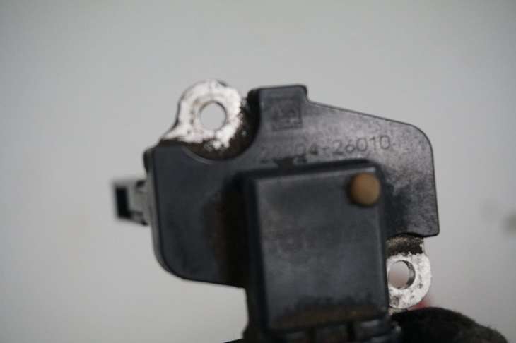 Toyota Avensis Przepływomierz 22204-26010 - obrazek 2