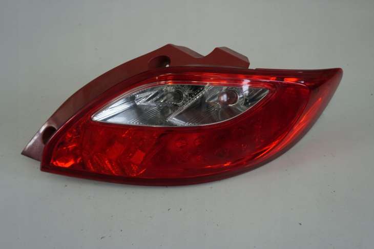 Mazda 2 II De 2008r Lampa Prawa Tylna