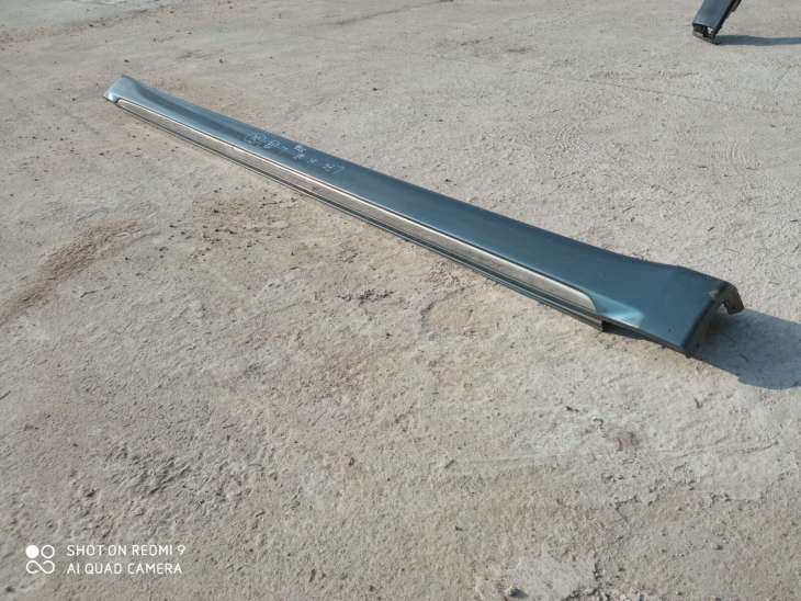 Subaru Legacy 3.0 H6 IV 2003-2009r Listwa Progowa Prawa Kołor 33a - obrazek 3