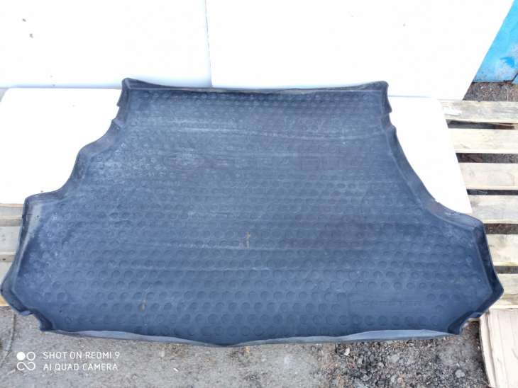 Subaru Forester Sg II 2003-2007r Mata Wykładzina Bagażnika (NR 8)