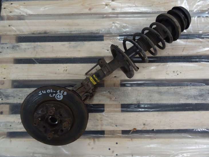 Suzuki Swift III Zwrotnica Mcpherson Piasta Lewa
