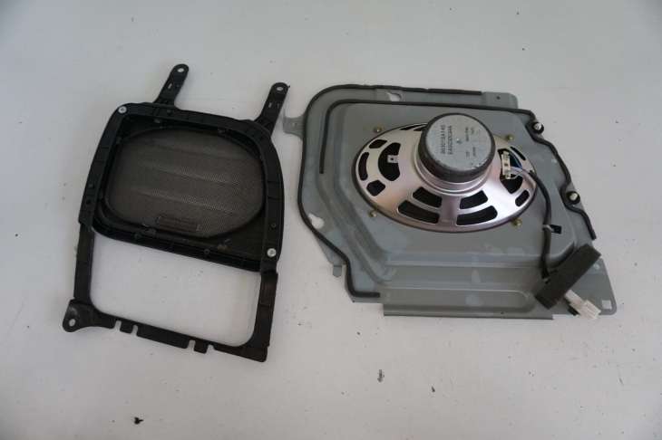 Subaru Forester Subwoofer Głosnik 86301sa140 - obrazek 2