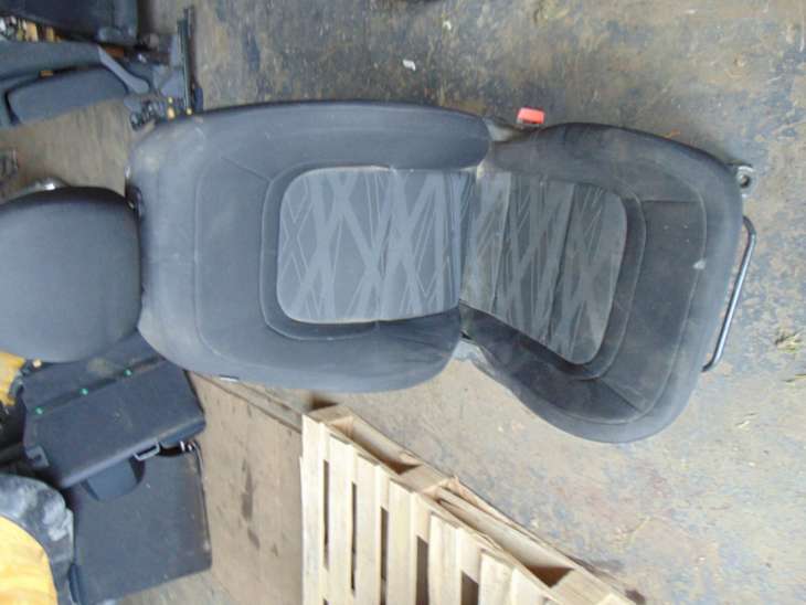 Ka Ceed II Fotel Prawy Uk - obrazek 3