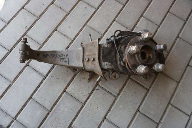 Infiniti Ex30 Zwrotnica Lewa Przednia Czujnik Abs