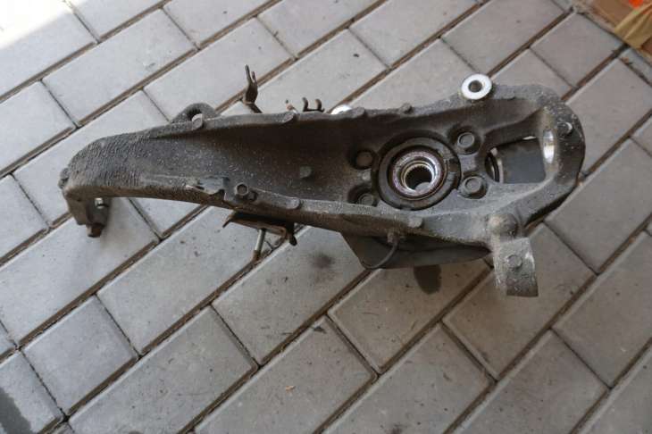 Infiniti Ex30 Zwrotnica Lewa Przednia Czujnik Abs - obrazek 3