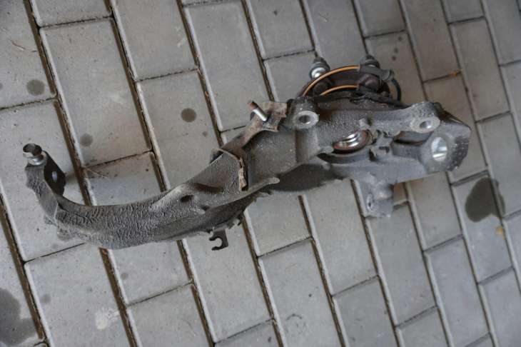 Infiniti Ex30 Zwrotnica Lewa Przednia Czujnik Abs - obrazek 4