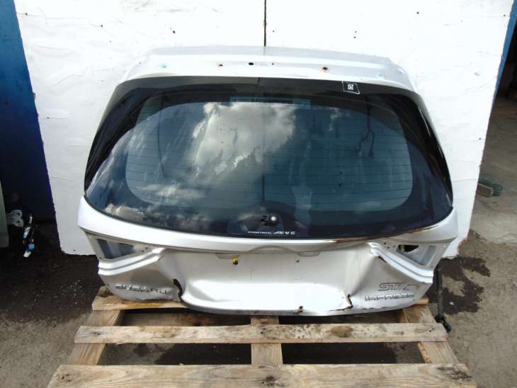 Subaru Impreza Gh Szyba Tylna Klapa Bagażnika