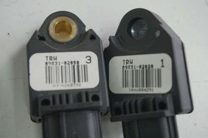 Toyota Corolla E12 Czujnik Uderzeniowy 89831-02050 89831-02020 - obrazek 2