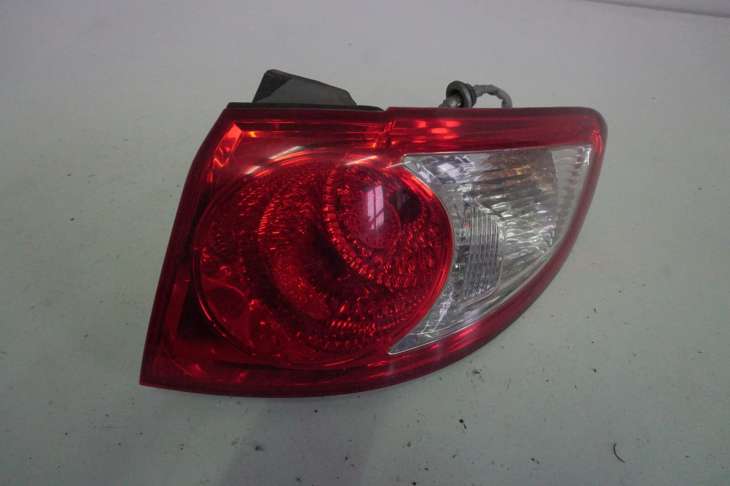 Hyundai Santa Fe II Lampa Prawa Tylna 92402-2b000