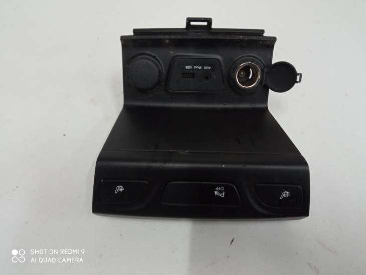 Hyundai IX35 Przełączniki Grzania Foteli Gniazdo Usb Aux 93310-Dy800 Fcy80n