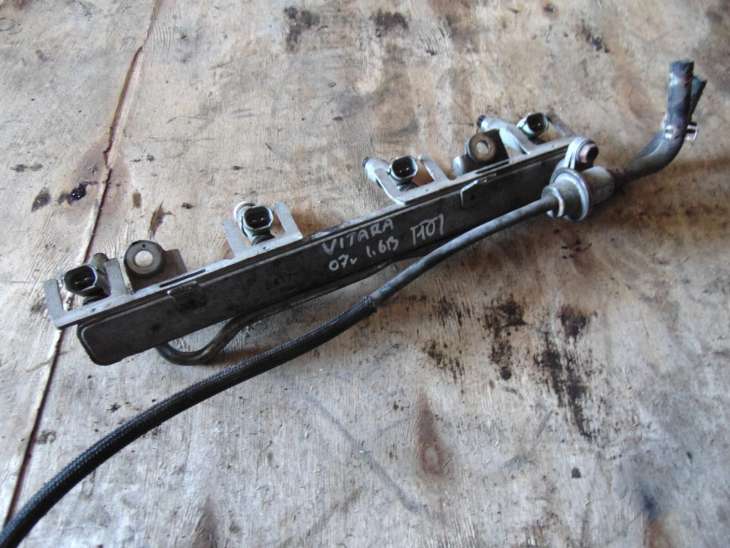 Suzuki Grand VItara 2007r 1.6b M16a Wtryskiwacze Listwa Wtryskowa 15710-64j00 ; 15730-64j00 ; 297500-0540