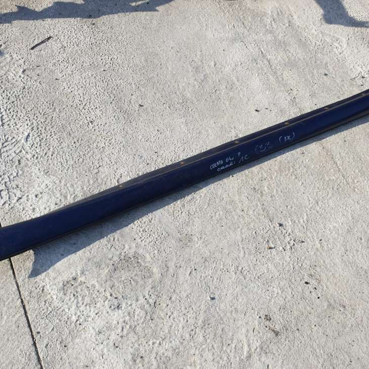 Kia Cerato 2004r Listwa Nakładka Progowa Prawa Kołor 1c 87761-2f000