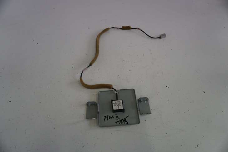 Toyota Prius II Antena 86860-47060