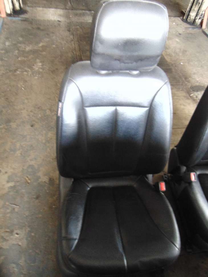 Hyundai Santa Fe II Lift Fotele Kanapy Skóra - obrazek 7
