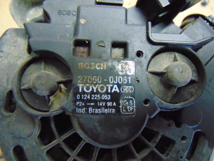 Toyota Yaris II Alternator 27060-0j060 - obrazek 2