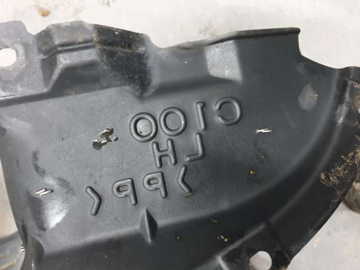 Mazda Premacy 2000r 2.0d Nadkole Lewe Przednie Przód - obrazek 6
