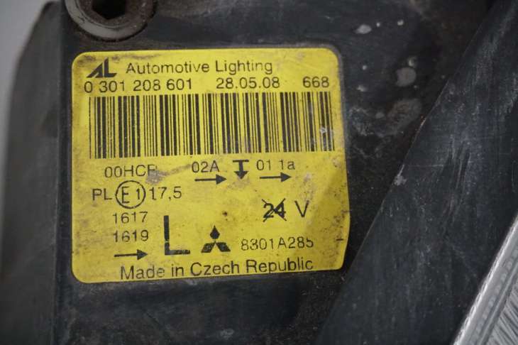 Mitsubishi Colt VI Lampa Lewa 8301a285 Uk - obrazek 3