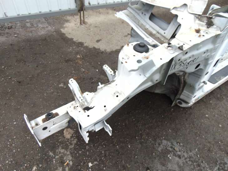 Hyundai IX35 2011r Podłużnica Lewa