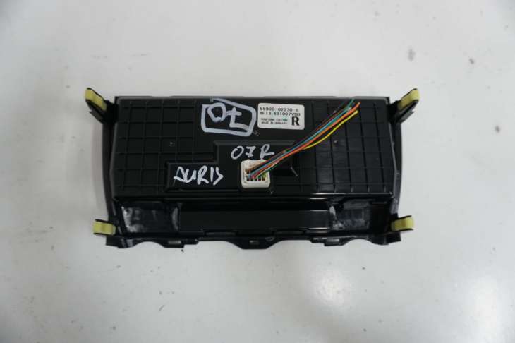 Toyota Auris I Panel Sterowania 55900-02230 - obrazek 2