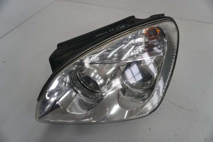 Kia Carens III Lampa Lewa Przednia Uk