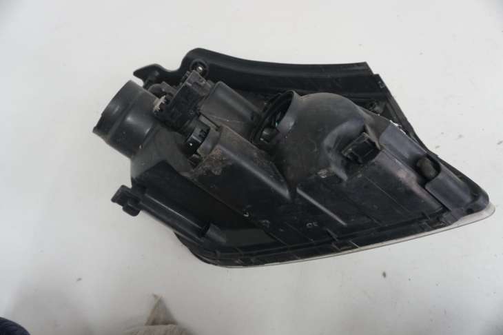 Kia Carens III Lampa Lewa Przednia Uk - obrazek 4