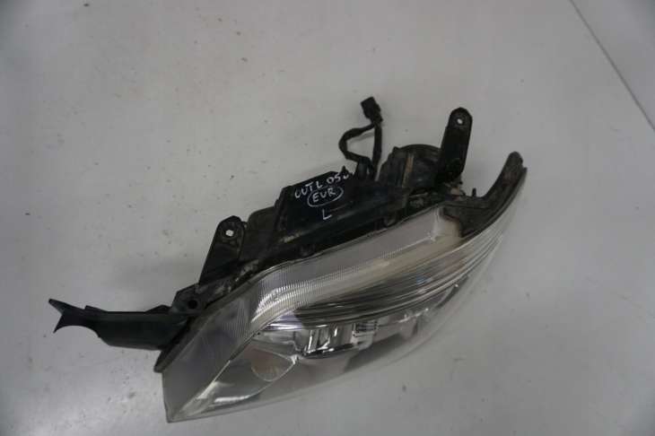 Mitsubishi Outlander I Lift Lampa Lewa Przednia - obrazek 3