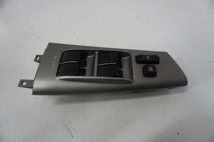 Toyota Corolla E12 Panel Sterowania 84802-02251 84820-0f030