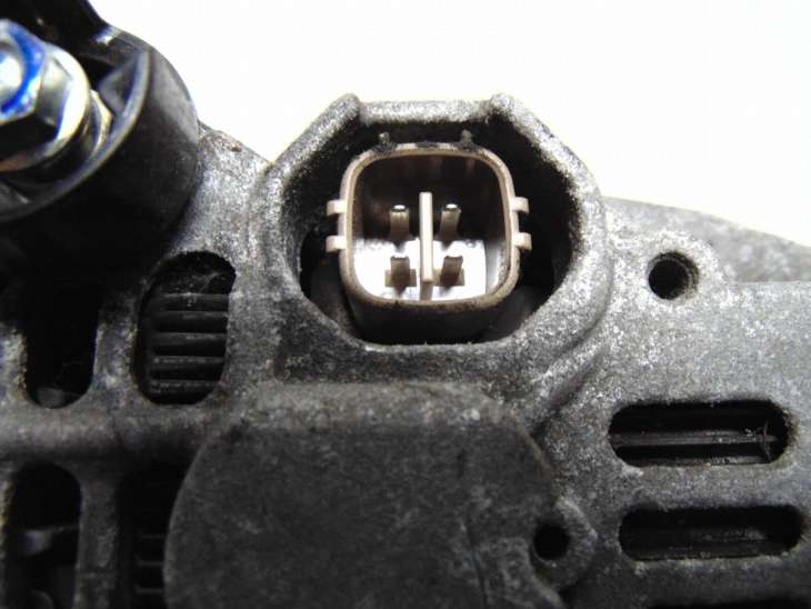 Hyundai I30 II Alternator 37300-2B700 1.4b 373002B700 - obrazek 3