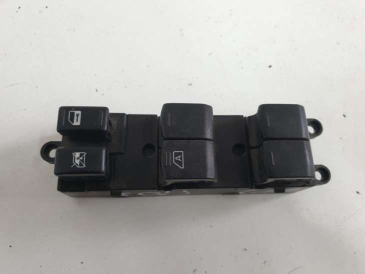 Subaru Forester Sh Panel Sterowania Przełącznik Szyb Europa