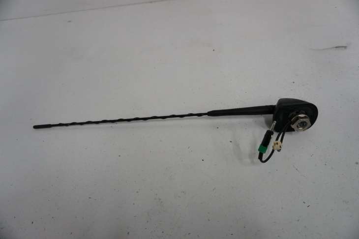 Mitsubishi Outlander I Antena Dachowa - obrazek 2