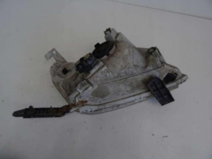 Suzuki Grand VItara II Lampa Lewa Przednia Nr.31 - obrazek 3