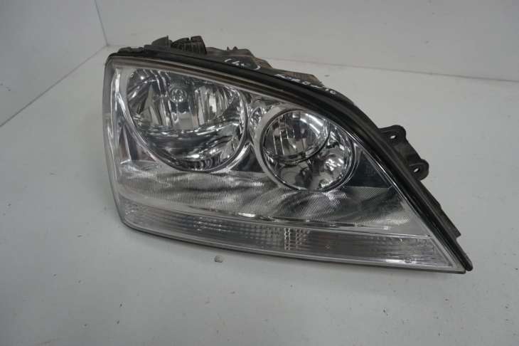 Kia Sorento I Lampa Prawa Przednia Uk