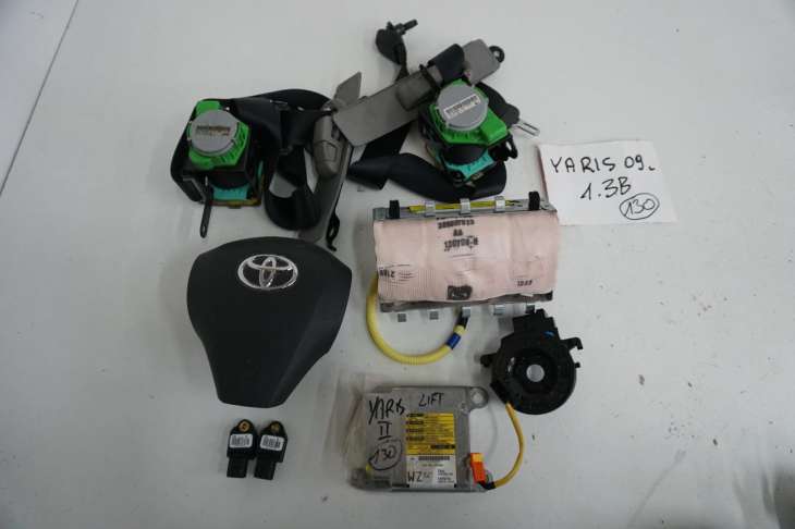Toyota Yaris 2009r Lift 1.3b Poduszki Powietrzne Airbag Zestaw 89170-0d490 89831-0h010