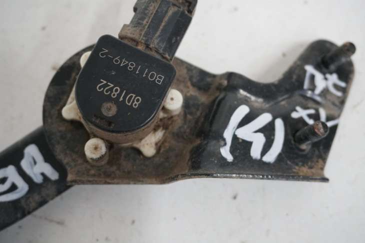 Subaru XV Czujnik Poziomowania Lampa Tylny - obrazek 2