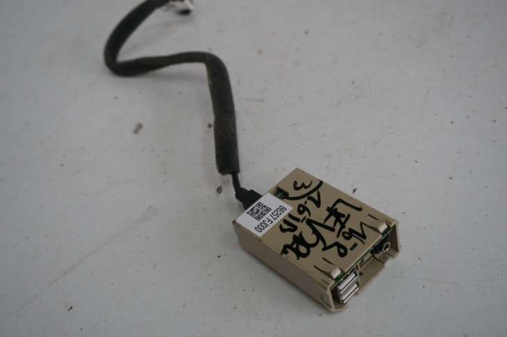 Subaru Levorg XV Impreza Moduł Czytnik Usb Aux 86257fj000 86273fj350