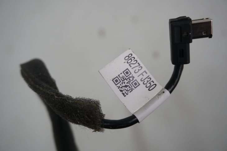 Subaru Levorg XV Impreza Moduł Czytnik Usb Aux 86257fj000 86273fj350 - obrazek 4
