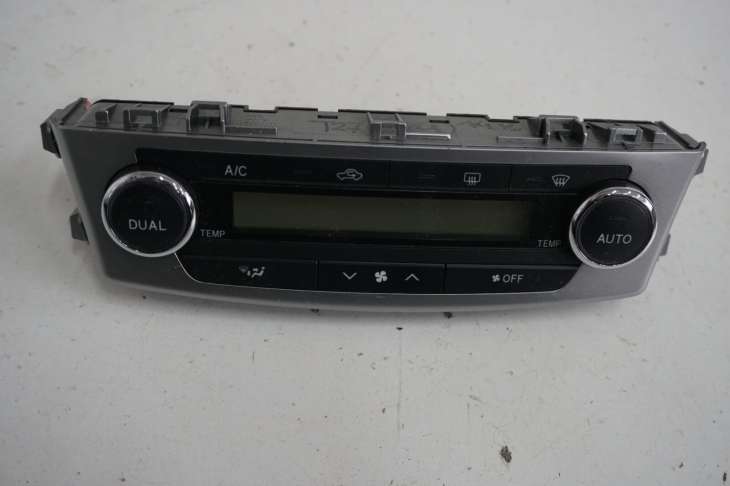 Toyota Avensis III T27 2.0d Panel Nawiewu Klimatyzacji 55900-05541