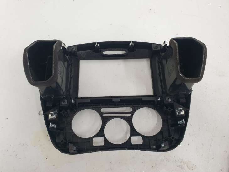 Nissan Juke I F15 2011r Ramka Radia Nawigacji Klimatyzacji 69260-1ke0a - obrazek 2