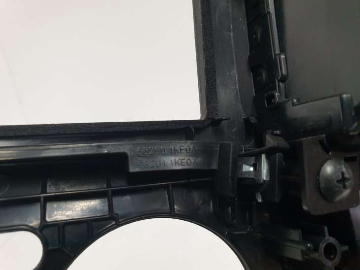 Nissan Juke I F15 2011r Ramka Radia Nawigacji Klimatyzacji 69260-1ke0a - obrazek 4
