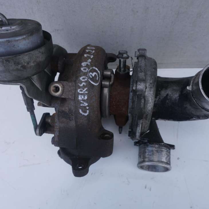 Toyota Corolla Verso Turbosprężarka 17201-0r011